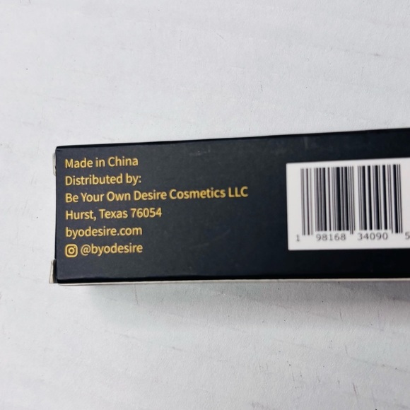 BYOD Be Your Own Desire Diamonds -N- Pearls Eyeshadow Wand - Picture 6 of 9